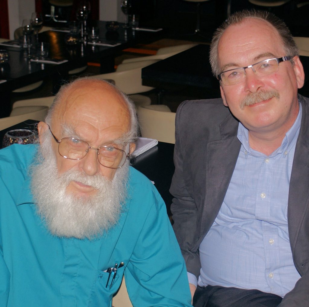 James Randi (links) en Erick Vermeulen